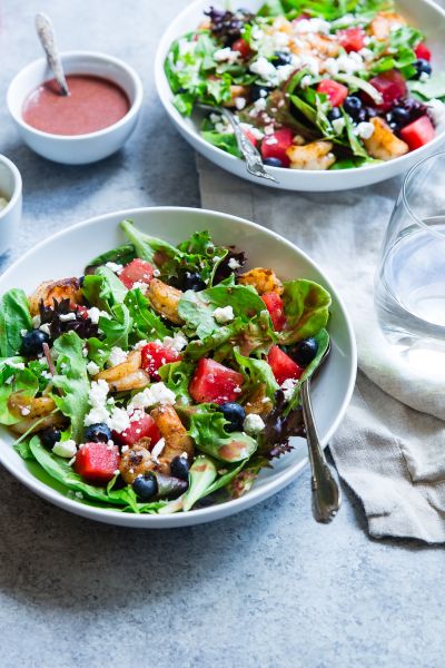 Salat mit Essig und Öl